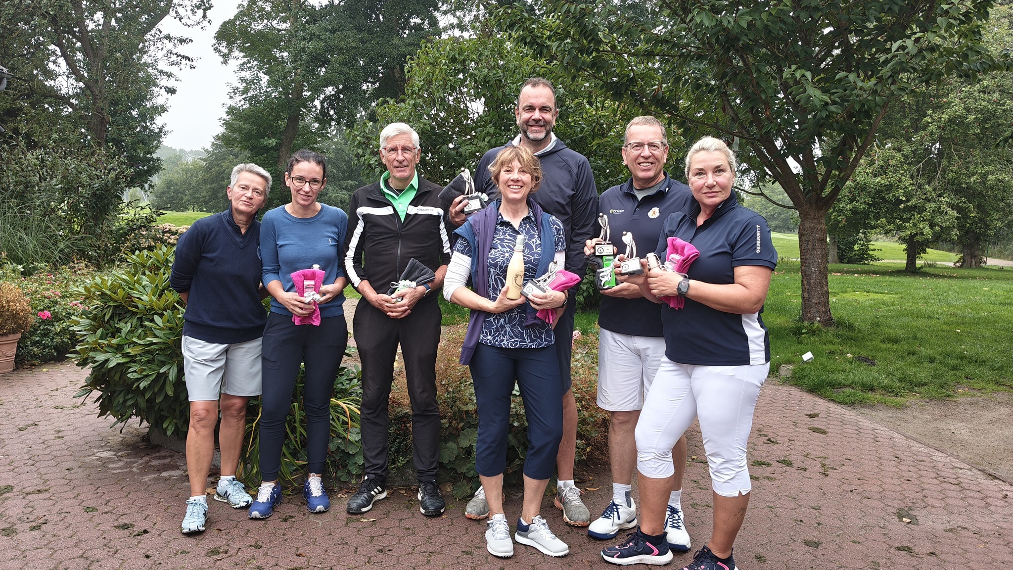 Mehr über den Artikel erfahren 4er Clubmeisterschaften Mixed